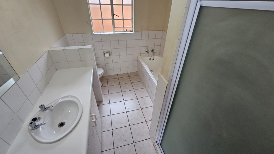 3 Bedroom Property for Sale in Safari Gardens North West